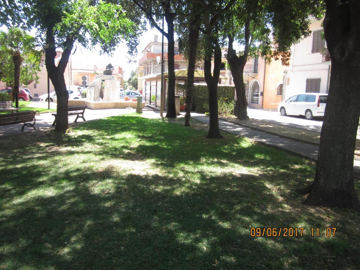 The Square Apartment Orosei Exterior photo