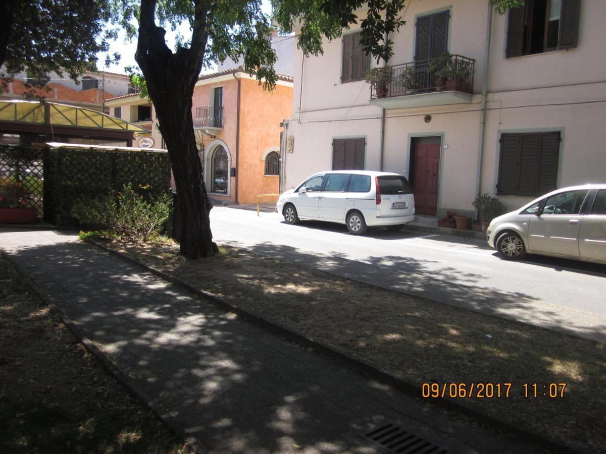 The Square Apartment Orosei Exterior photo
